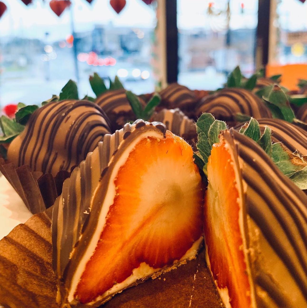 PREORDER - 18 Chocolate Covered Strawberries